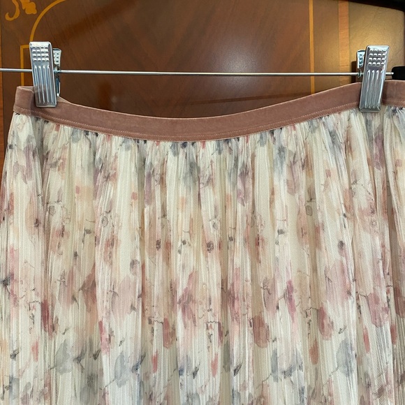 Zara maxi skirt - Picture 3 of 4